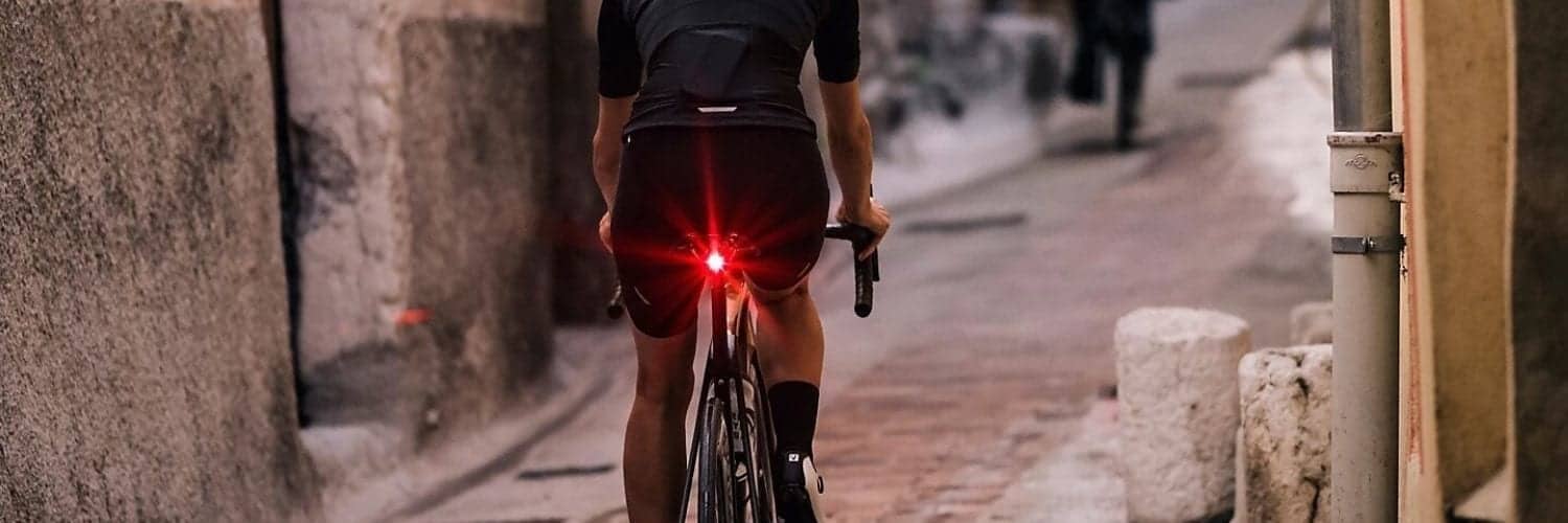 Malentendido Emular vestir Cuál es la mejor luz trasera de bici? - TTBIKE TRIATLÓN - POWER UP YOUR  RIDE Superguía para no equivocarte ☝